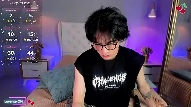 cherryy boy online show from 10.20.25