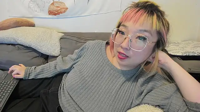 luxgray online show from 12.15.24