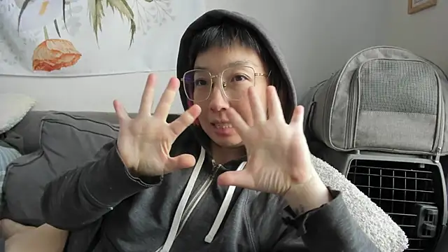 luxgray online show from 12.21.25