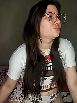 Snapshot of ariana_d20 chatting on 02.04.25 ariana d20 online show from 02.04.25