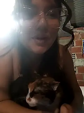 Snapshot of ariana_d20 chatting on 03.04.25 ariana d20 online show from 03.04.25