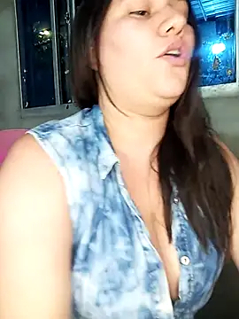 Snapshot of ariana_d20 chatting on 03.14.25 ariana d20 online show from 03.14.25