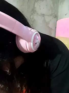 Snapshot of ariana_d20 chatting on 03.22.25 ariana d20 online show from 03.22.25