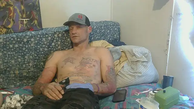 Snapshot of SoloMan2023 chatting on 10.31.25 SoloMan2023 online show from 10.31.25