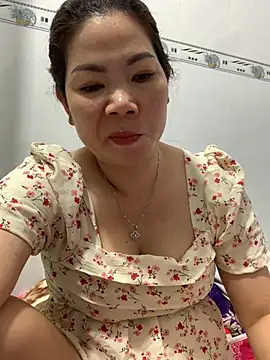 Baby-bigtits online show from 02.09.25