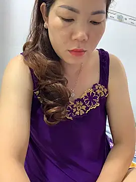 Baby-bigtits online show from 02.10.25