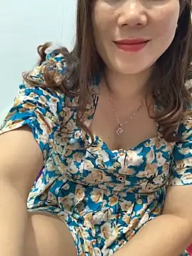 Baby-bigtits online show from 02.11.25
