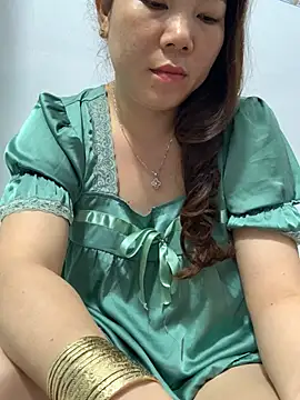 Baby-bigtits online show from 02.18.25