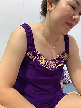 Baby-bigtits online show from 02.19.25