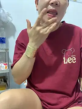 Baby-bigtits online show from 10.13.25