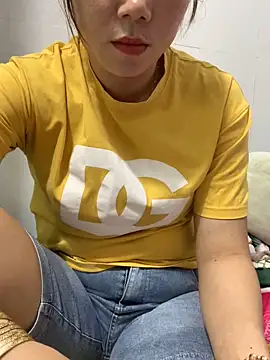 Baby-bigtits online show from 10.17.25