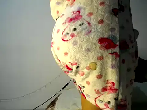 paty suarez online show from 12.04.24