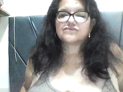 Snapshot of kassandra02 chatting on 10.03.25 kassandra02 online show from 10.03.25