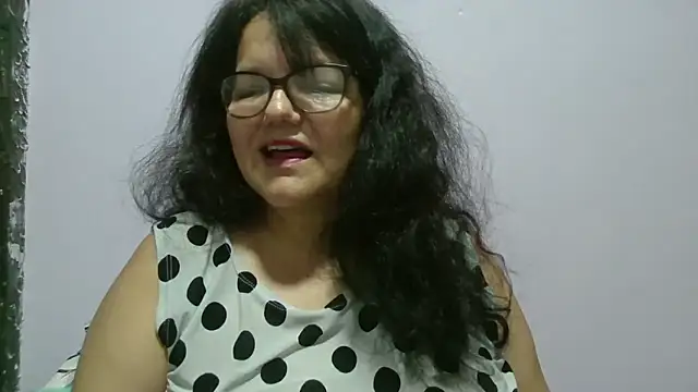 Snapshot of kassandra02 chatting on 05.11.26 kassandra02 online show from 05.11.26