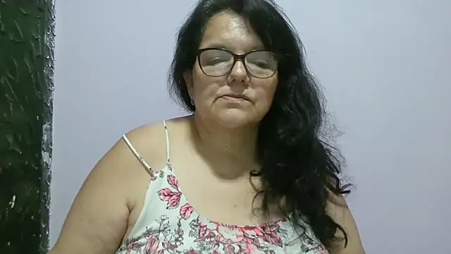 Snapshot of kassandra02 chatting on 05.17.26 kassandra02 online show from 05.17.26