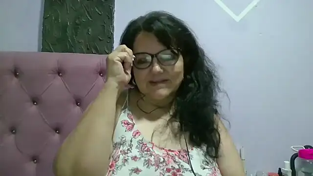 Snapshot of kassandra02 chatting on 05.25.26 kassandra02 online show from 05.25.26