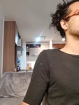 Redfloweer1 online show from 12.18.24