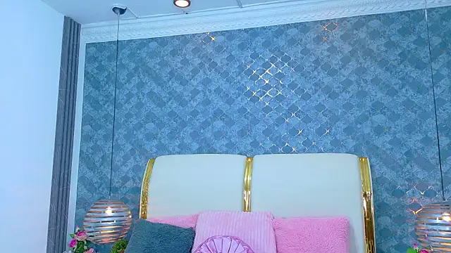 NaiomyLanes online show from 03.14.26