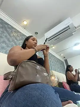 NaiomyLanes online show from 03.26.26