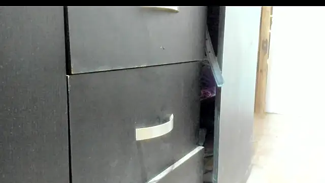 lauren-mark online show from 04.11.26