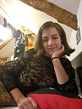 LoLa-69-X online show from 10.22.25