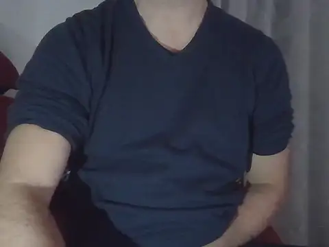 Snapshot of fikoivos chatting on 11.12.25 fikoivos online show from 11.12.25