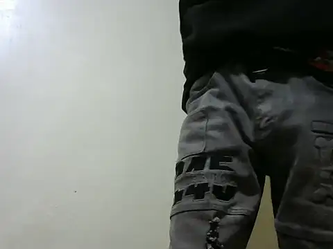 Snapshot of hot_ebonys1 chatting on 10.22.25 hot ebonys1 online show from 10.22.25