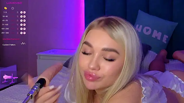 DreamPussyy online show from 12.14.24