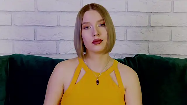 Snapshot of LiliLinn chatting on 01.29.25 LiliLinn online show from 01.29.25