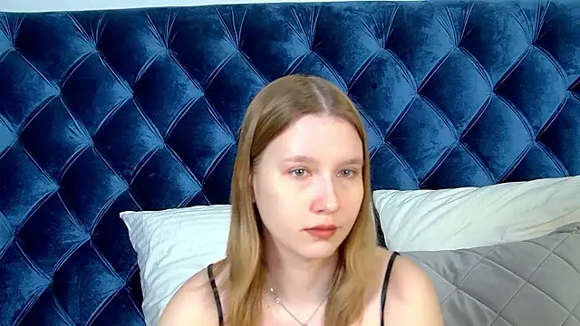 Snapshot of LiliLinn chatting on 07.09.26 LiliLinn online show from 07.09.26