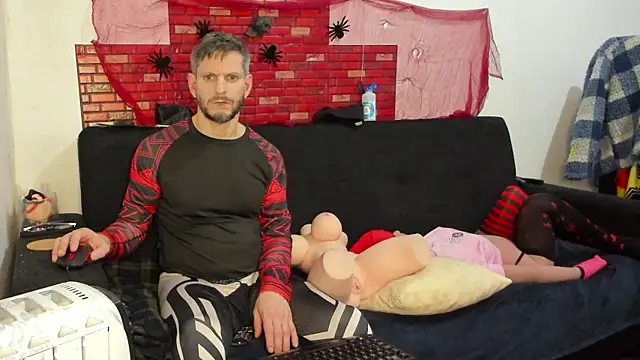 Snapshot of Samurayjiu chatting on 02.07.25 Samurayjiu online show from 02.07.25