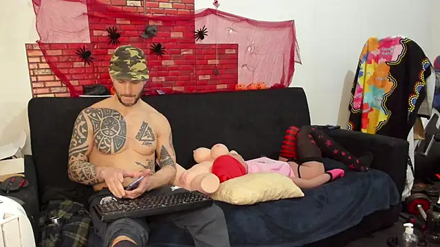 Snapshot of Samurayjiu chatting on 02.10.25 Samurayjiu online show from 02.10.25