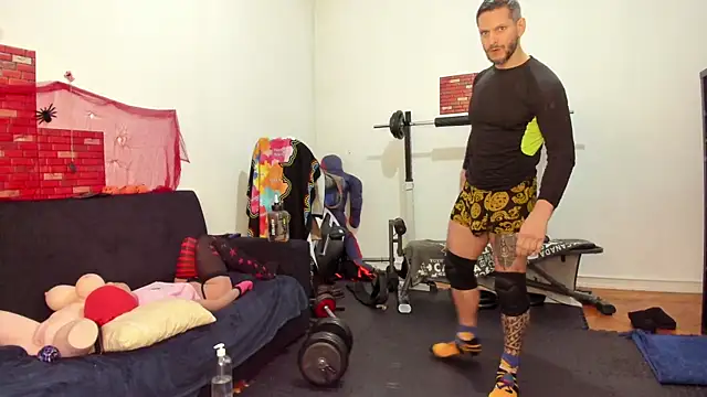 Snapshot of Samurayjiu chatting on 02.11.25 Samurayjiu online show from 02.11.25