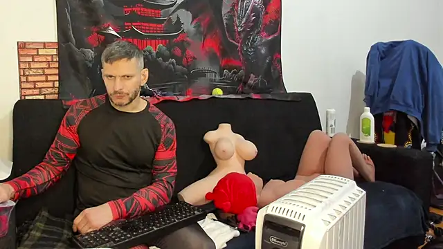 Snapshot of Samurayjiu chatting on 03.12.25 Samurayjiu online show from 03.12.25