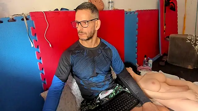 Snapshot of Samurayjiu chatting on 11.01.25 Samurayjiu online show from 11.01.25