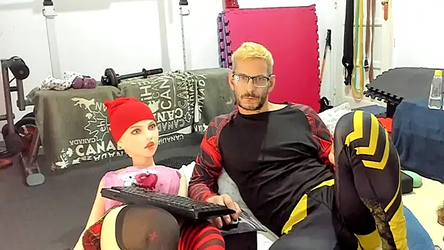 Snapshot of Samurayjiu chatting on 11.15.25 Samurayjiu online show from 11.15.25