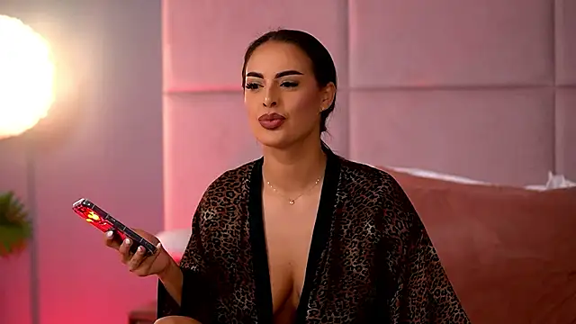 AlmaLuv online show from 02.14.26