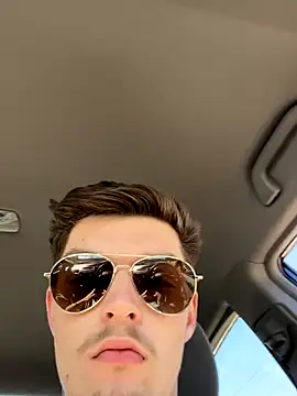 Snapshot of bigmerc chatting on 10.12.25 bigmerc online show from 10.12.25