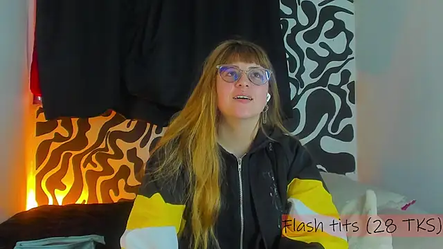 Snapshot of tekila__ chatting on 10.18.25 tekila online show from 10.18.25