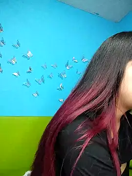 Snapshot of evelyn_prince1 chatting on 11.14.25 evelyn prince1 online show from 11.14.25