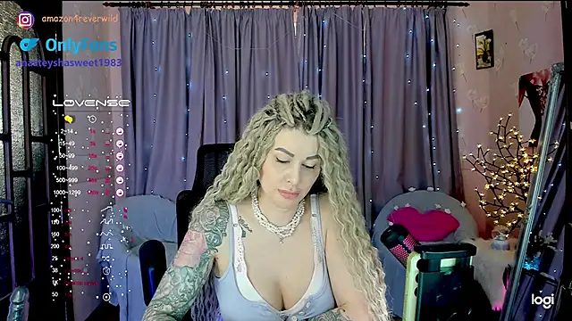 Snapshot of your_wild_amazon_forever chatting on 03.18.25 your wild amazon forever online show from 03.18.25