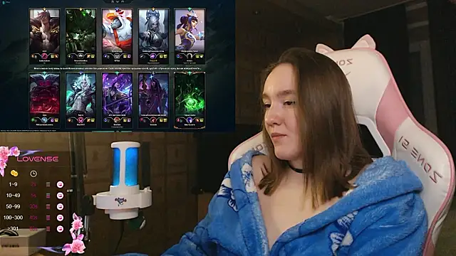 MoonlishSiren online show from 02.05.26