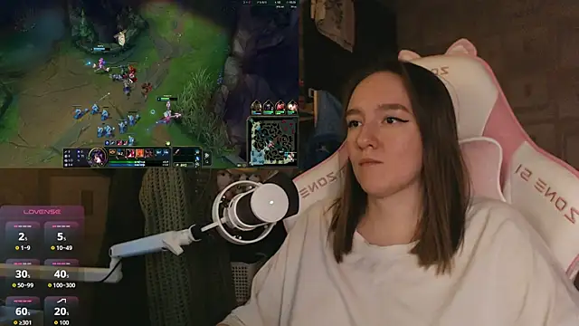 MoonlishSiren online show from 04.09.26