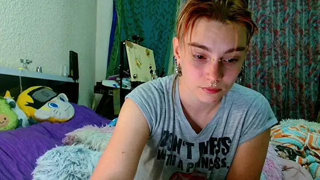 Snapshot of Sophie_Bell chatting on 05.22.26 Sophie Bell online show from 05.22.26