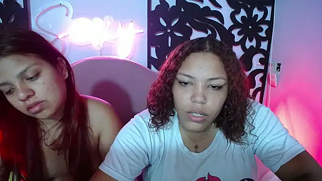 Snapshot of your_little_naughty1 chatting on 11.08.25 your little naughty1 online show from 11.08.25