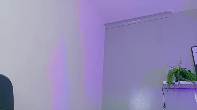 Snapshot of KendalMilleer chatting on 10.13.25 KendalMilleer online show from 10.13.25