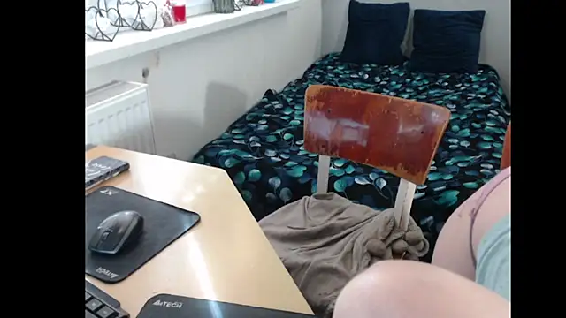 Sweetboobs online show from 03.04.25