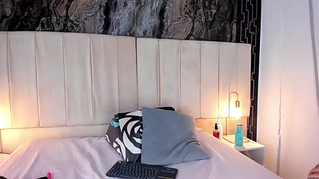 Snapshot of lia_sofiia chatting on 11.04.25 lia sofiia online show from 11.04.25