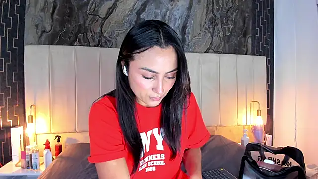 lia sofiia online show from 12.05.25