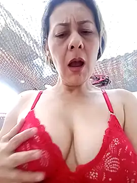 Mia-funny20 online show from 12.20.24